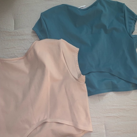 Gymshark Cropped Tops - Picture 2 of 5